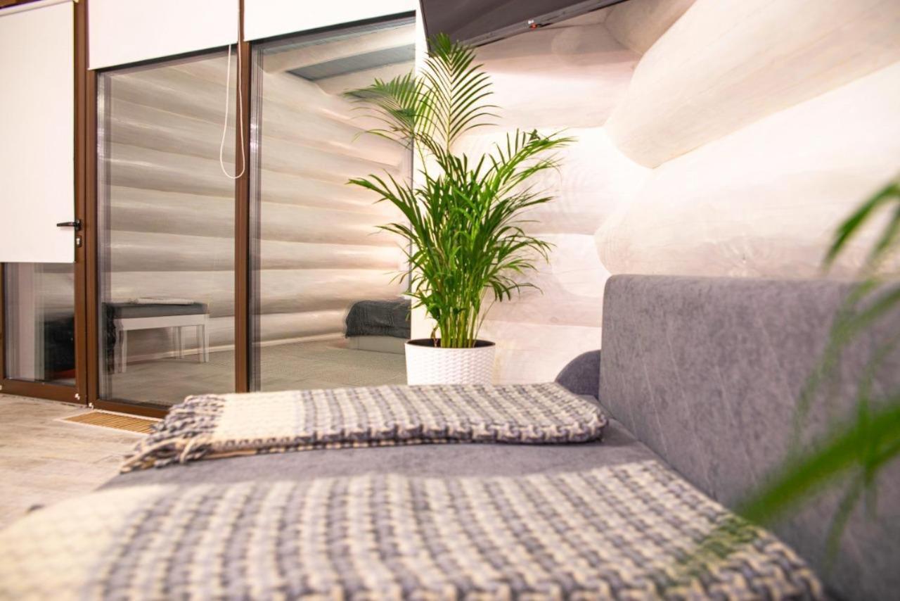 Adele Apartment Mizhhirya  Bagian luar foto