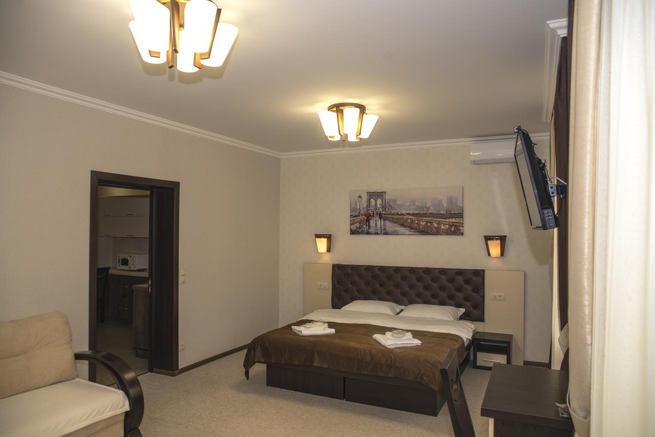 Adele Apartment Mizhhirya  Bagian luar foto